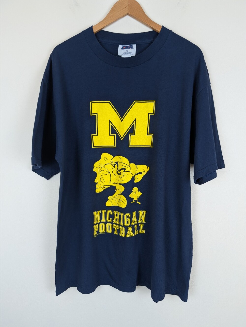 Michigan Wolverines "Taz" the Tasmanian Devil Vintage Football T-shirt